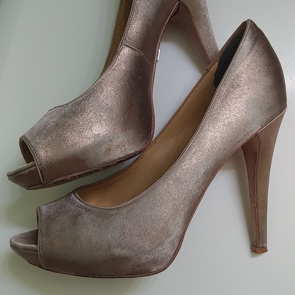 Badgley Mischka Size 6 1/2 M Taupe - Picture 8 of 8